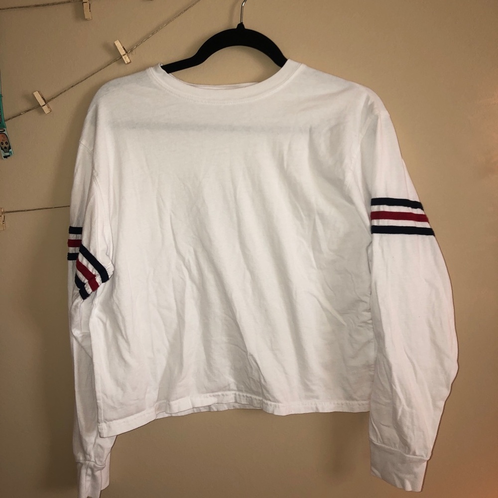 White long sleeve tee
